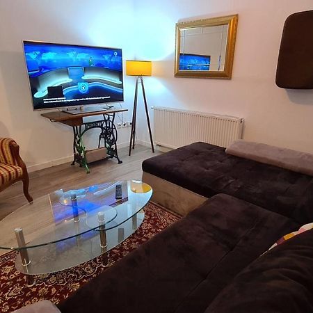 Appartement Lavendel, Ferienwohnung Mit Eigenem Eingang Wie Ein Kleines Haus บาดซัลซูเฟลน ภายนอก รูปภาพ